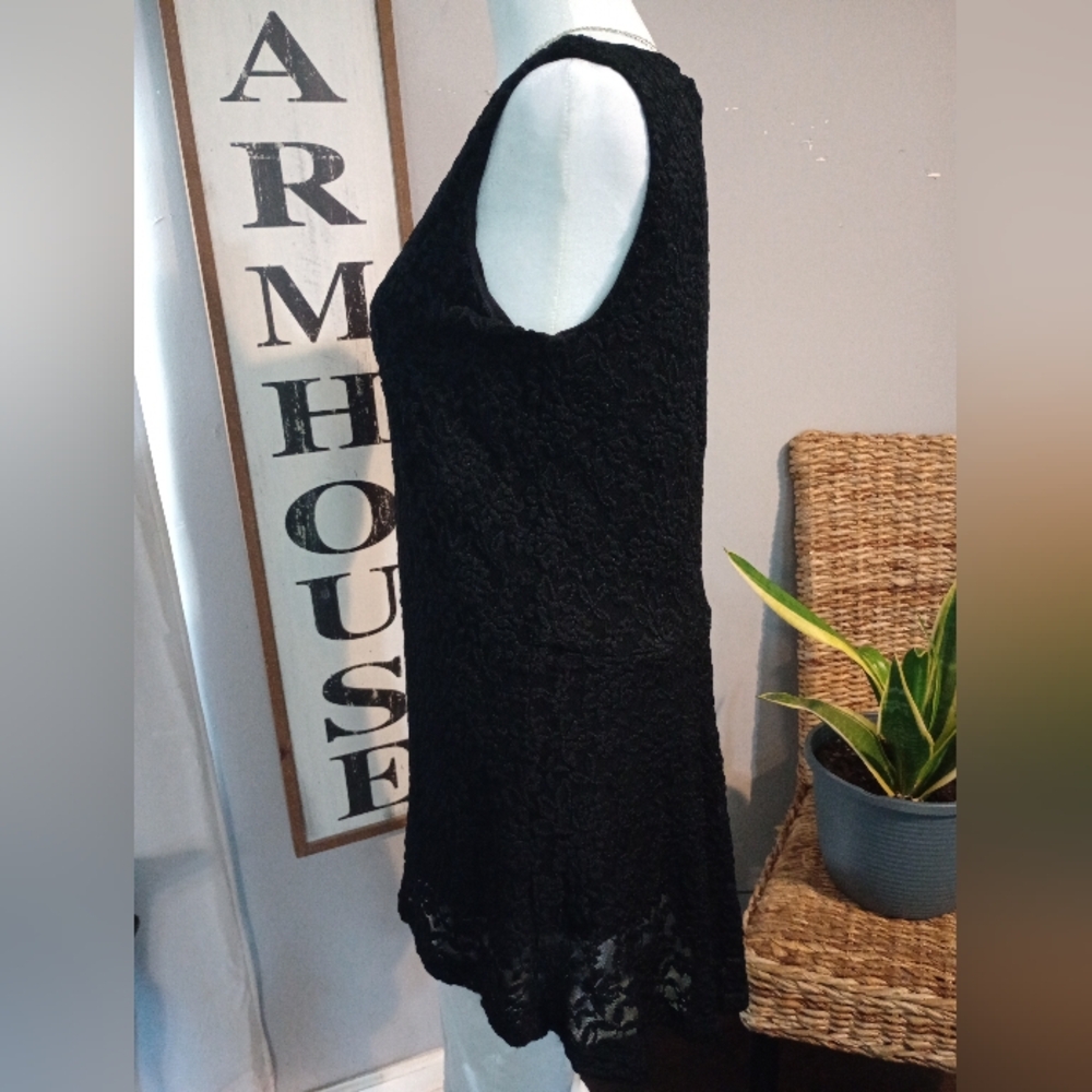 Susan Graver Black Lace Sleeveless Top Size Small - Picture 6 of 16